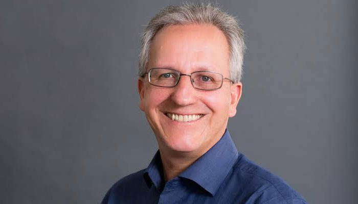 Netflix signals play plans with video exec hiring