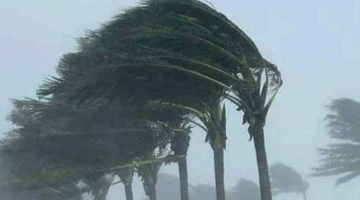 Karachi can expect partly cloudy weather, strong winds over next 24 hours: Met