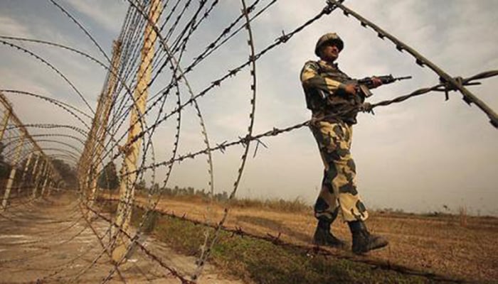 A soldier standing guard at the Line of Control between Pakistan and India. Photo: File