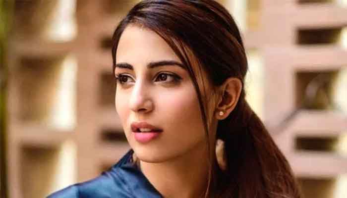 Ushna Shah urges women to take safety measures before travelling late night