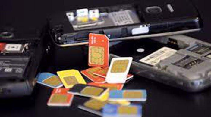 Sindh govt asks NCOC to block sims, social media accounts of unvaccinated people