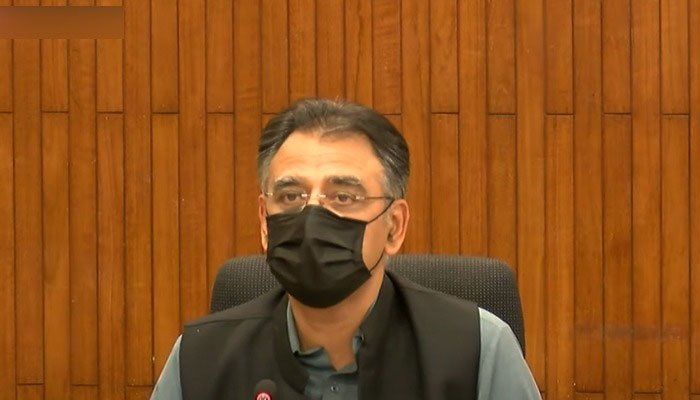 Centre to fully support Sindh in battling alarming COVID-19 situation: Asad Umar
