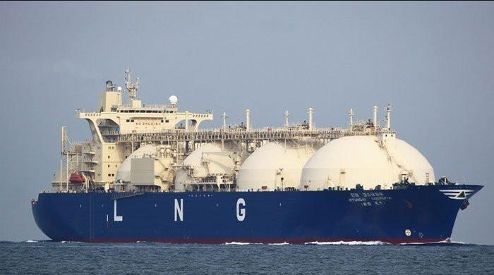 Pakistan buys four LNG cargoes at highest price since 2015