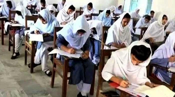 COVID-19 lockdown: Sindh govt suspends all exams, bans gatherings at educational institutions