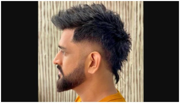 Photo of MS Dhoni’s new hairstyle sparks hot discussion online