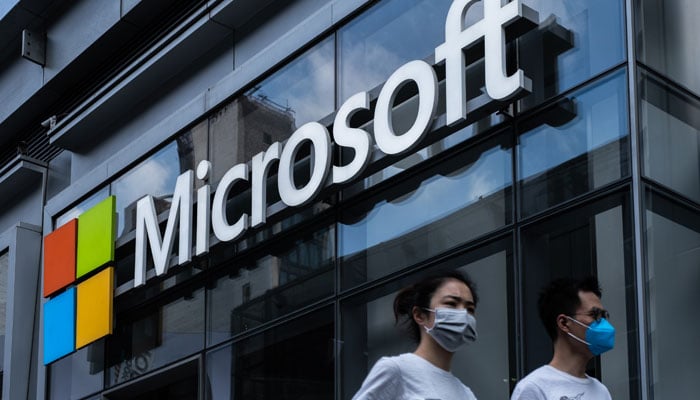 Microsoft asks workers to get Covid jabs as Amazon delays reopening