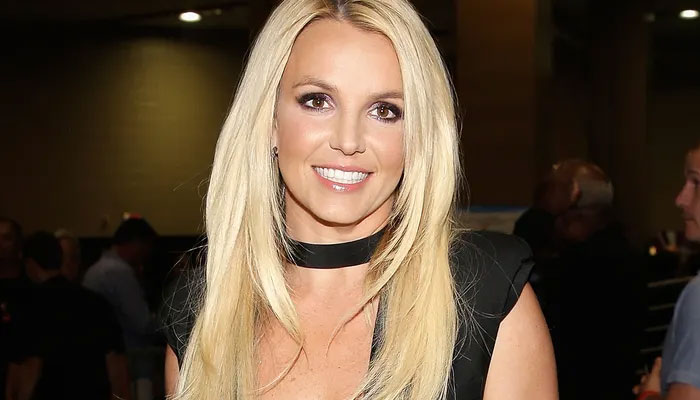 Britney Spears gets her first iPad at 39, says its groundbreaking
