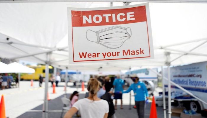 US failing on COVID-19: top health official