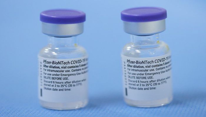 Vials of the Pfizer-BioNTech vaccine are pictured in a vaccination centre in Geneva, Switzerland, February 3, 2021. Photo: Reuters