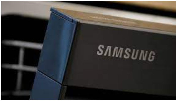 Lucky Motor Corporation Limited will be manufacturing Samsung mobile devices locally. Photo Reuters