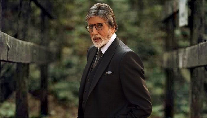Amitabh Bachchan celebrates 21 years of Kaun Banega Crorepati
