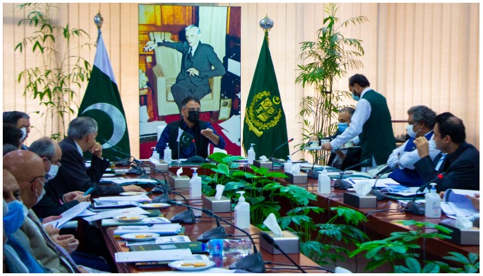 Federal Minister for Planning and Development Asad Umar chairs a meeting of the Cabinet Committee on CPEC. Photo Ministry of Planning, Development and Special Initiatives.