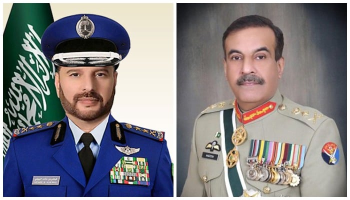 Saudi GeneralFayyadh bin Hamed Al-Ruwaili (left) andChairman Joint Chiefs of Staff CommitteeGeneral Nadeem Raza (right). Courtesy: Saudi Press Agency/ISPR.