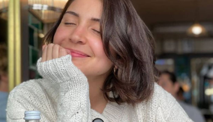 Anushka Sharma is a sight for sore eyes during lunch date with Virat Kohli