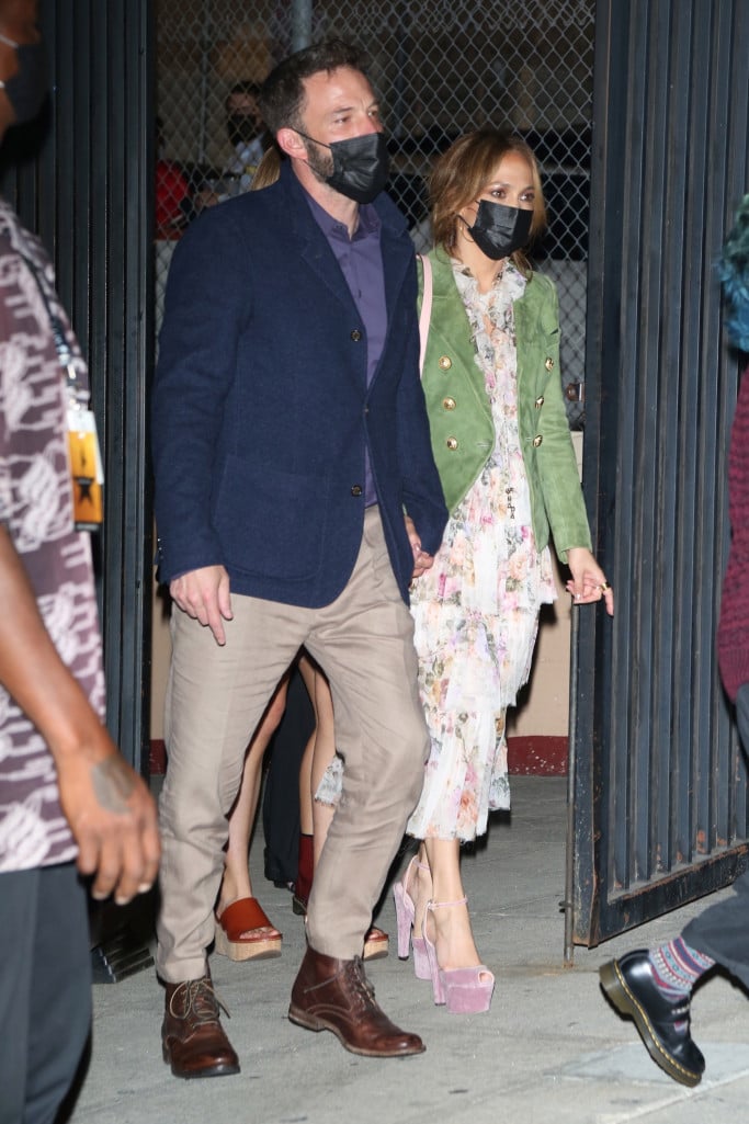 Jennifer Lopez, Ben Affleck go for family outing with their kids