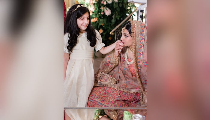 Aisha Saif (R). — Family sources