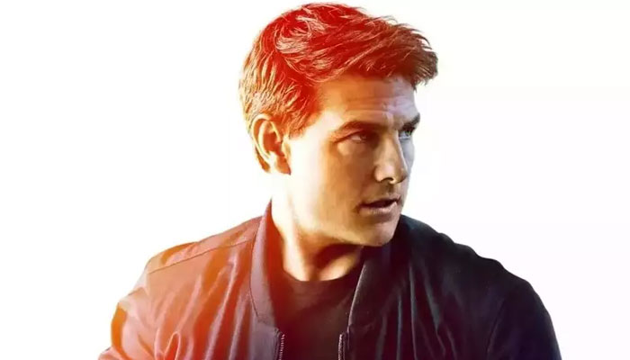 Tom Cruise lands ‘Mission: Impossible’ helicopter in local family’s garden
