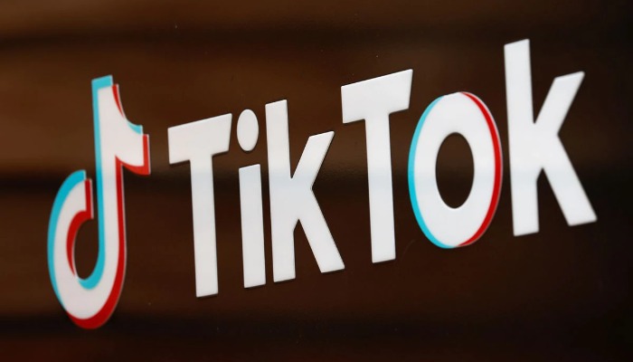 The TikTok logo is pictured outside the companys U.S. head office in Culver City, California, September 15, 2020. REUTERS/Mike Blake/File Photo