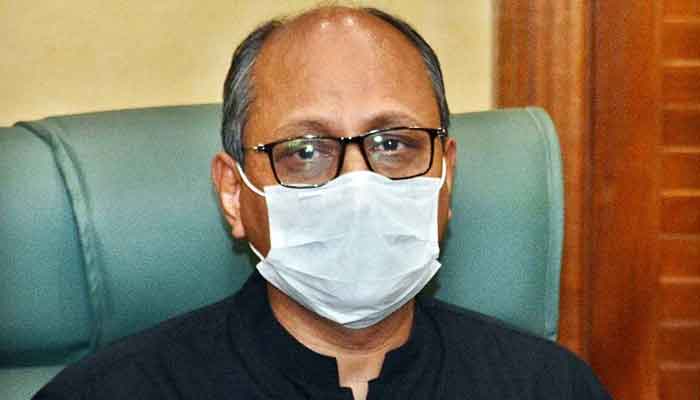 Sindh Education Minister Saeed Ghani addressing a press conference at Sindh Assemblys building in Karachi on April 5, 2021. — APP/File