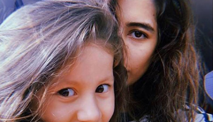 Syra Yousuf touches on having honest conversations with Nooreh about critics, trolls