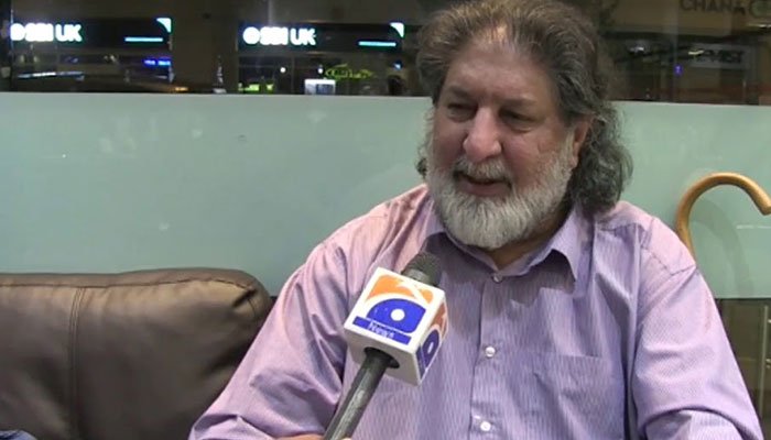 Former test cricketer Sarfaraz Nawaz. Courtesy: Geo.tv/File photo