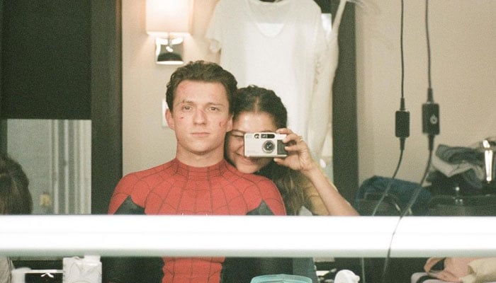 Tom Holland (left) and Zendaya (right)
