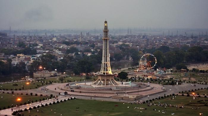 Stray musings: why did ordinary Pakistanis turn into a gouging mob? (Part I)