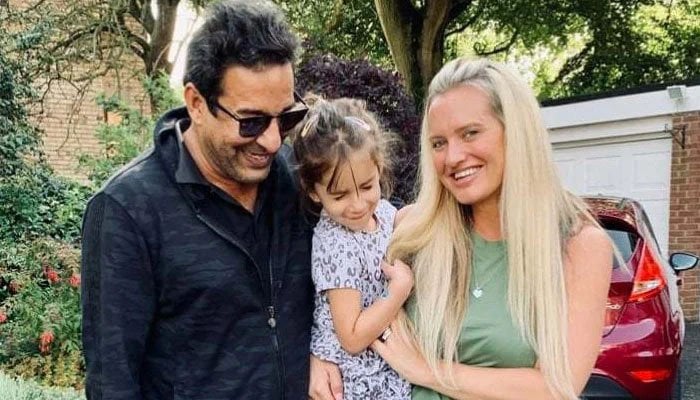 A file photo of former cricket star Wasim Akram (from left) with daughter Aiyla Akram and wife Shaniera Akram.