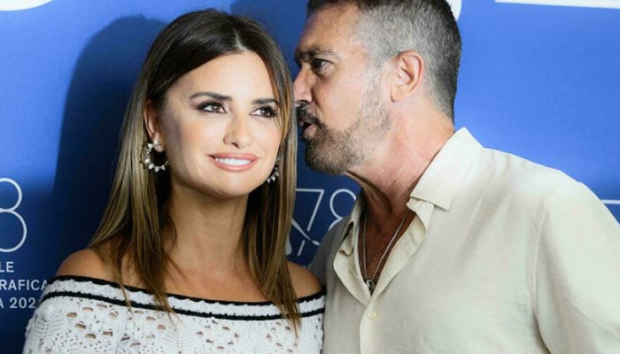 Penelope Cruz, Antonio Banderas leave critics in stitches at Venice