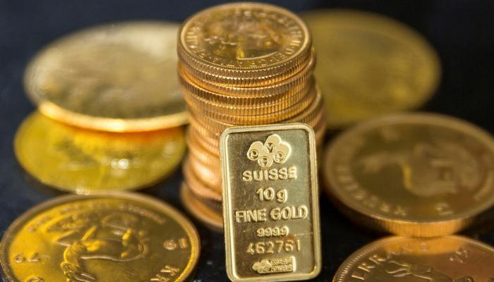 International gold prices fell by $4 per ounce to $1,430 on Monday — Reuters