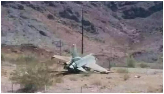 Photo of Viral picture by 'Ahmad Massoud' about PAF fighter jet in Panjshir turns out to be fake