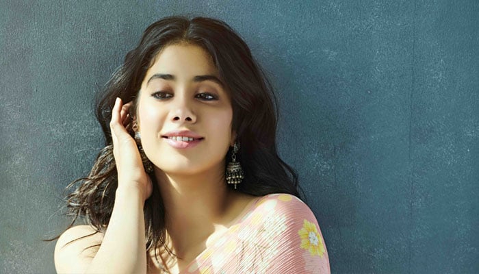 Janhvi Kapoor details a ‘harrowing’ paparazzi encounter escape