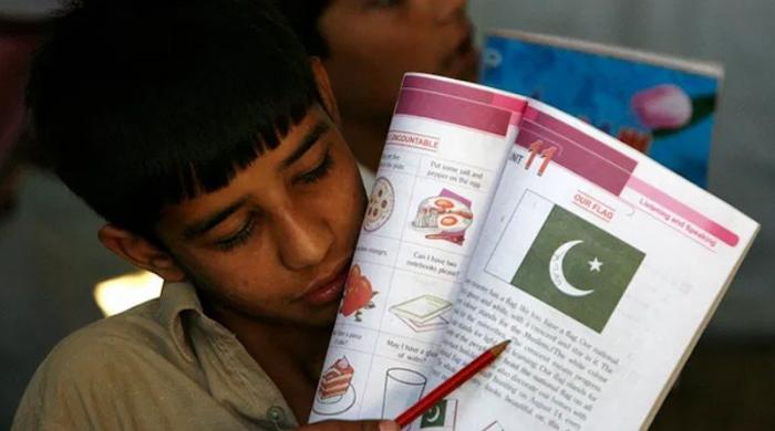 Grading the Single National Curriculum and the debate around it Grading the Single National Curriculum and the debate around it