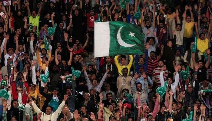 Pakistani spectators cheer during a hugely anticipated final of its domestic cricket league, Pakistan Super League (PSL) at the Gaddafi Cricket Stadium in Lahore, Pakistan, March 5, 2017. — Reuters/File