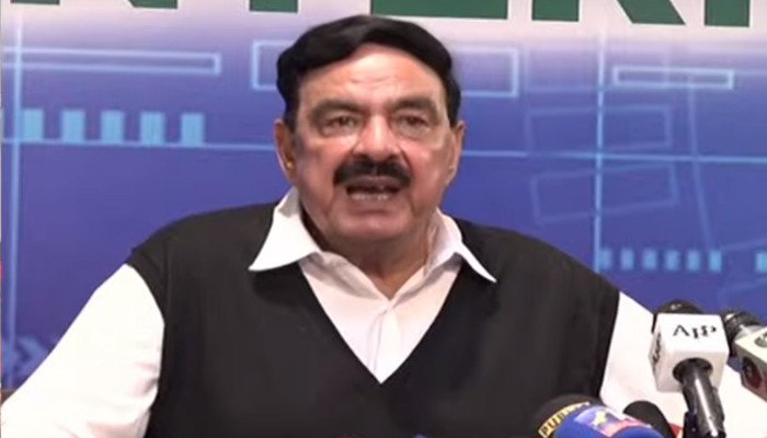 Federal Minister for Interior Sheikh Rasheed addressing a press conference Islamabad after New Zealand cancelled their tour of Pakistan, on September 17, 2021. — YouTube/HumNewsLive