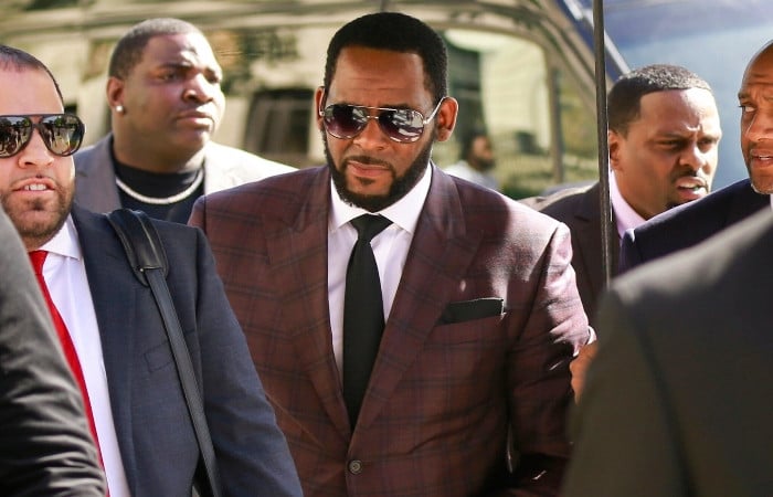 Former R. Kelly assistant testifies about singer's sexual activity, 'apology  letter'