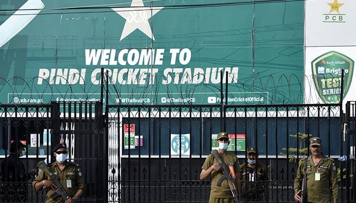 Police officers stand guard outside Rawalpindi Cricket Stadium after New Zealand cricket team pull out of a Pakistan cricket tour over security concerns, in Rawalpindi, Pakistan September 17, 2021. — Reuters/File