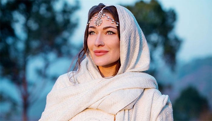 Rosie Gabrielle shares a video of her solo tour to tell the world Pakistan is completely ‘safe’