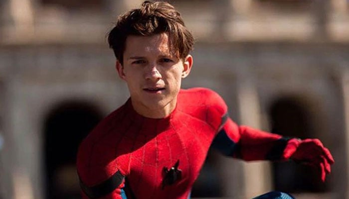 Spiderman star Tom Holland shocks fans with crazy boxing skills