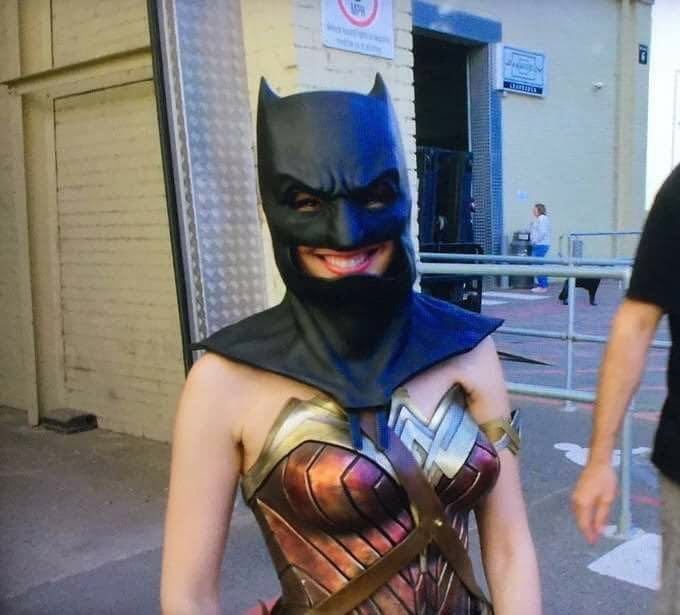 Gal Gadot gives villainous impression in Ben Afflecks Batman mask