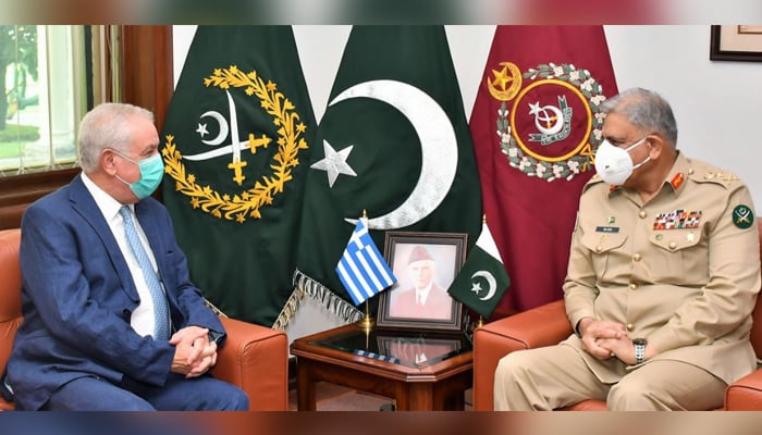 Chief of Army Staff (COAS) General Qamar Javed Bajwa (right) meetsGreek Ambassador to Pakistan Andreas Papastavrou at GHQ, on September 21, 2021. — ISPR