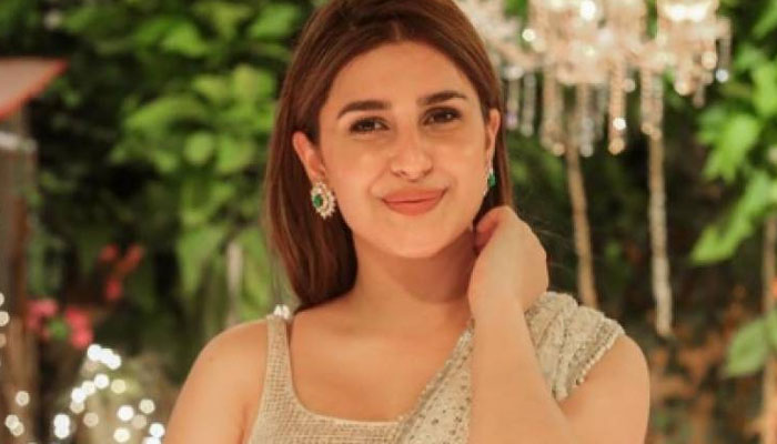 Kubra Khan on her Sinf-e-Aahan co-stars: My girls are made of steel