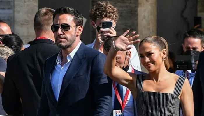 Ben Affleck, Jennifer Lopez reluctant to follow each other on social media?