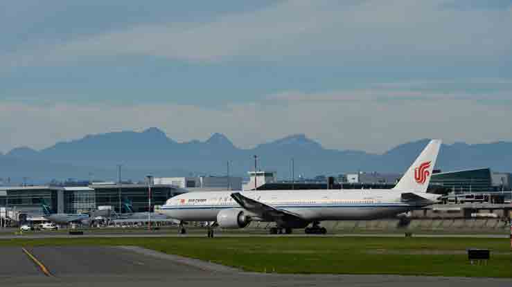 An Air China flight bound for Shenzhen, believed to be carrying Huawei CFO Meng Wanzhou, takes off from Vancouver International Aiport in Richmond, British Columbia, Canada September 24, 2021. -REUTERS