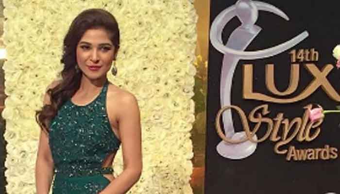 Ayesha Omar shares throwback photos from Lux Style Awards