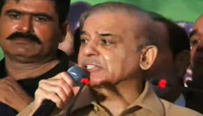 PML-N President Shahbaz Sharif addressing a workers convention, in Rawalpindi, on September 26, 2021. — Geo News