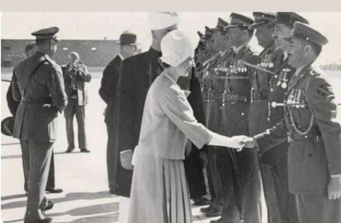 Colonel Sultan Muhammad Khan Mengal meeting Queen Elizabeth II during her visit to Pakistan. The Duke of Edinburgh and Nawab of Kalabagh Amir  Mohammad khan could also be seen in the picture — ISPR