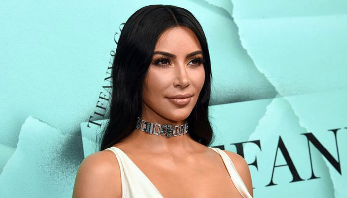 Kim Kardashian donates $3000 to needy family