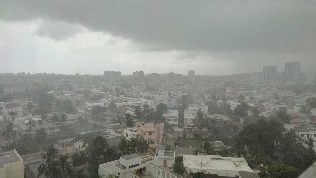 Dark rain clouds scattered across North Nazimabad. — Photo courtesy Zain Siddiqui