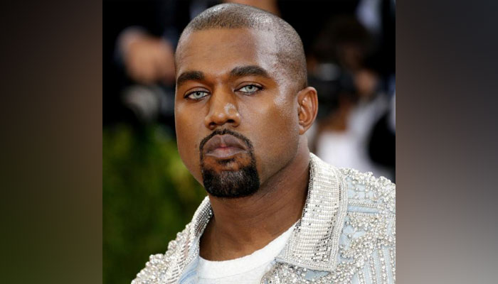 Kanye West entre dans le monde de la technologie et dépose une marque